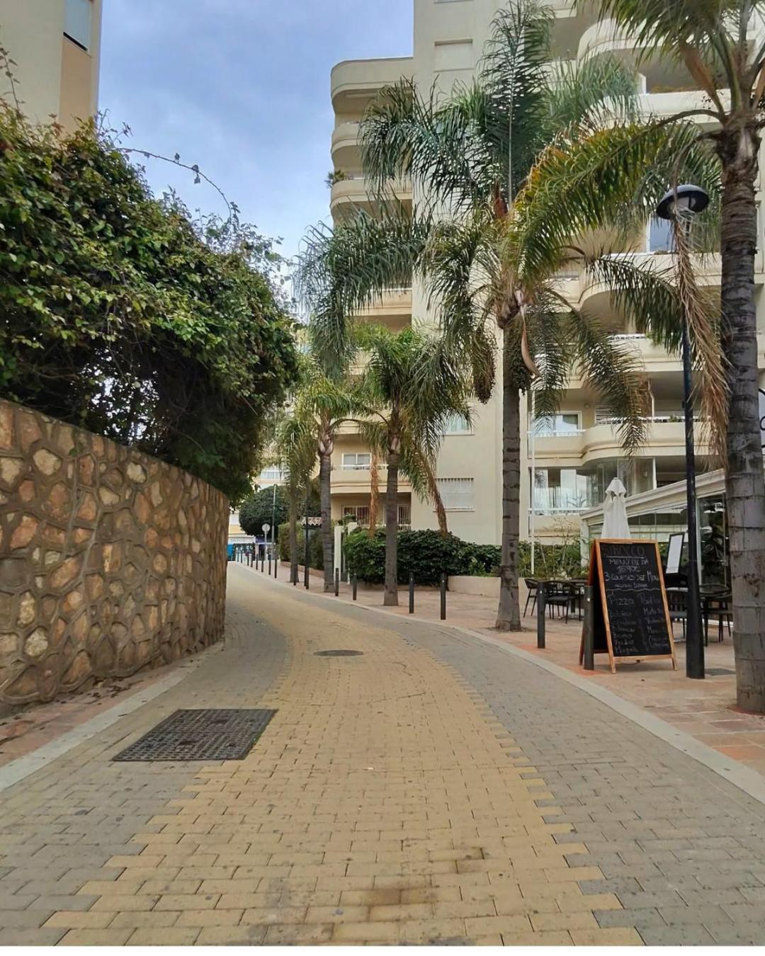 Beach Of The Fontanilla Marbella Buitenkant foto