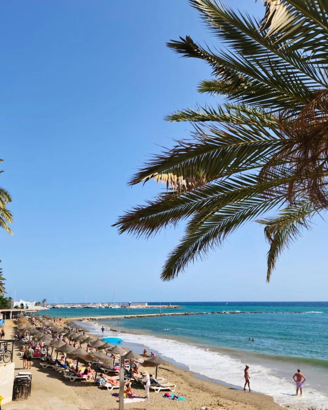 Beach Of The Fontanilla Marbella Buitenkant foto